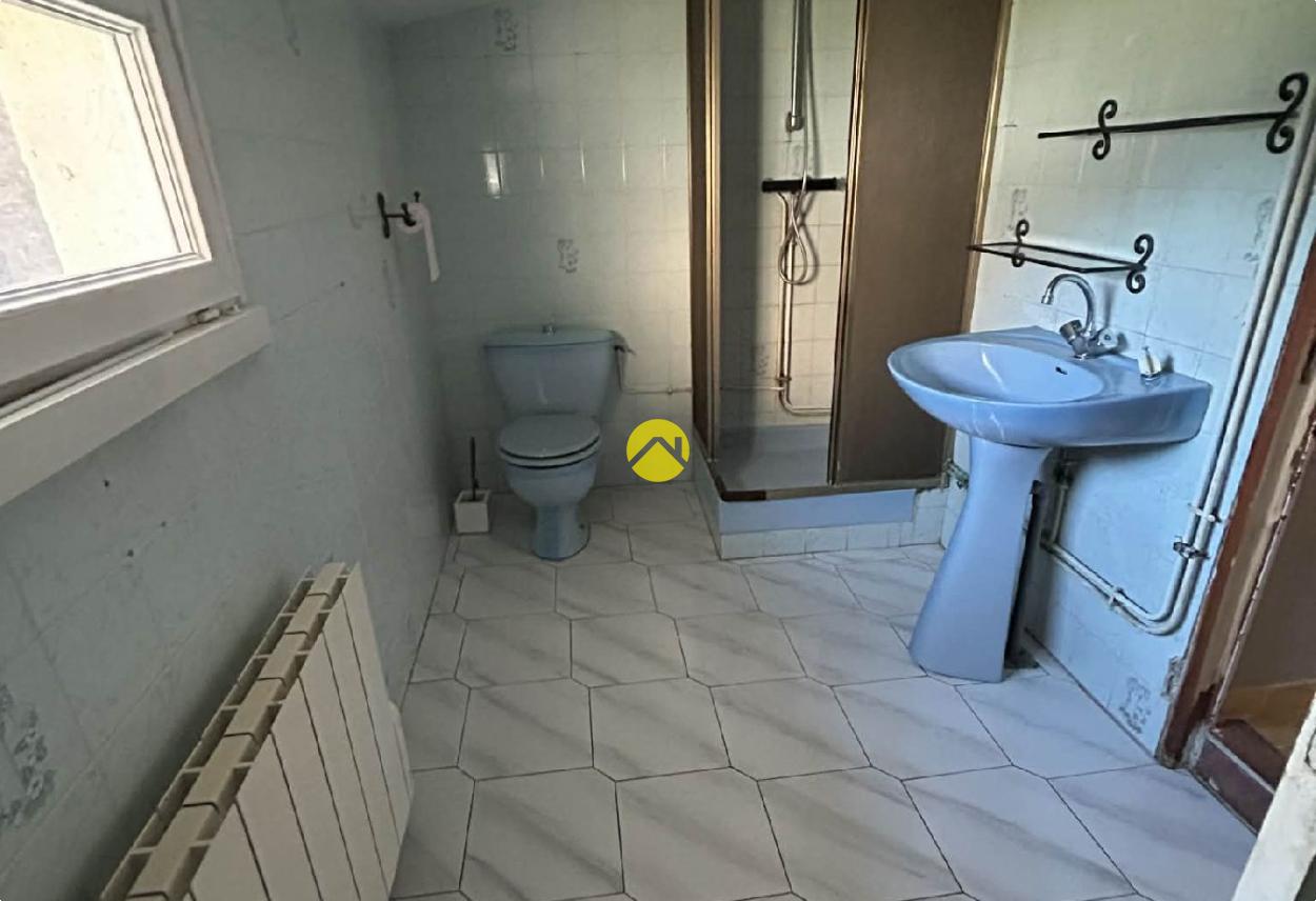 Maison 3 pièces 45 m² à Montmarault, photo 5