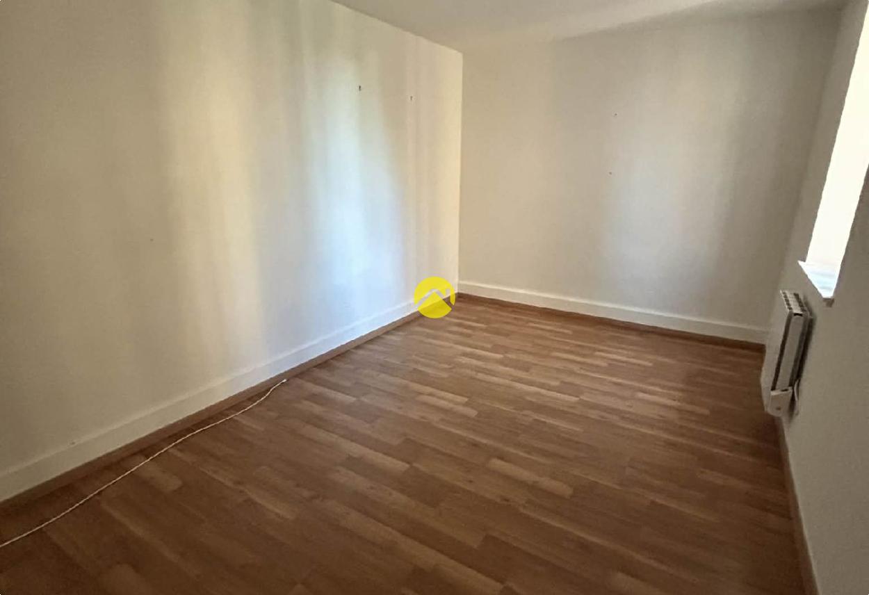 Maison 3 pièces 45 m² à Montmarault, photo 3