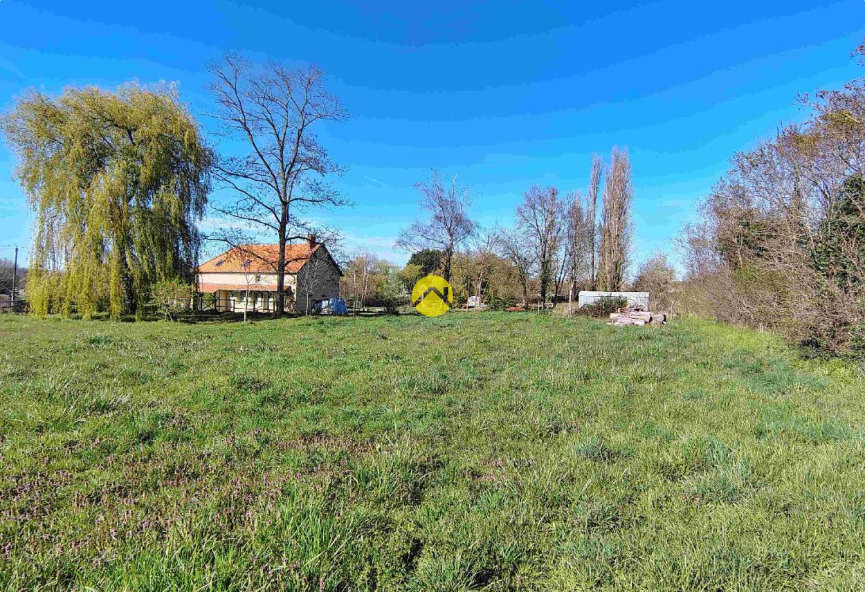 Maison 5 pièces 140 m² à La Chapelle-Hugon, photo 4