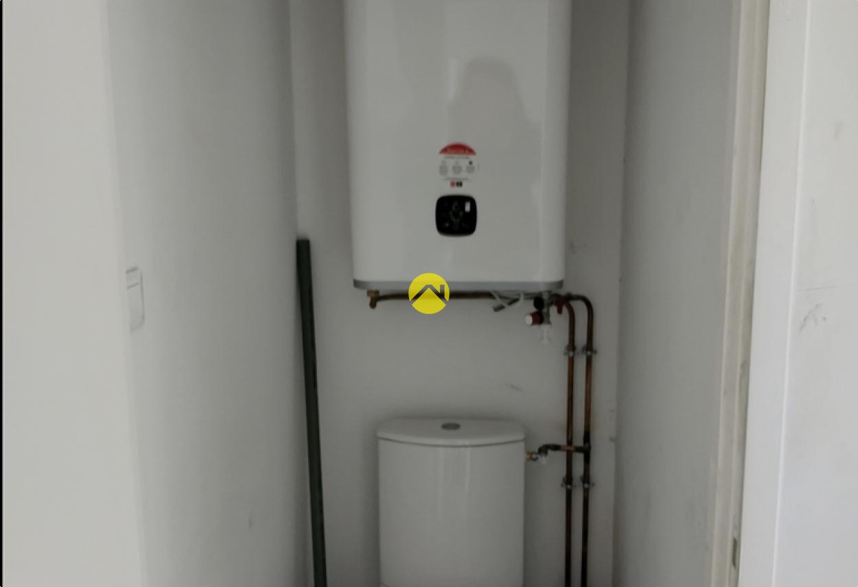 Appartement 9 pièces 217 m² à Lurcy-Lévis, photo 11