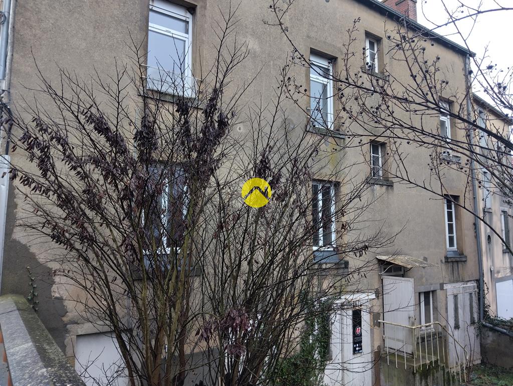 Appartement 9 pièces 217 m² à Lurcy-Lévis, photo 4