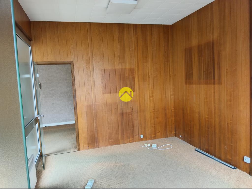 Appartement 9 pièces 217 m² à Lurcy-Lévis, photo 17