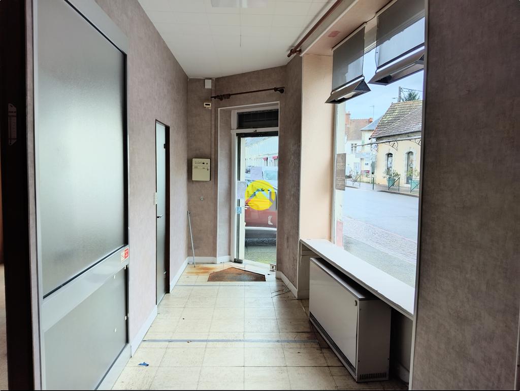 Appartement 9 pièces 217 m² à Lurcy-Lévis, photo 16