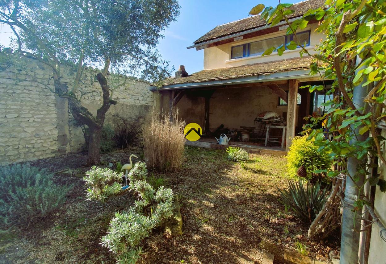 Maison 8 pièces 200 m² à Luzé, photo 2