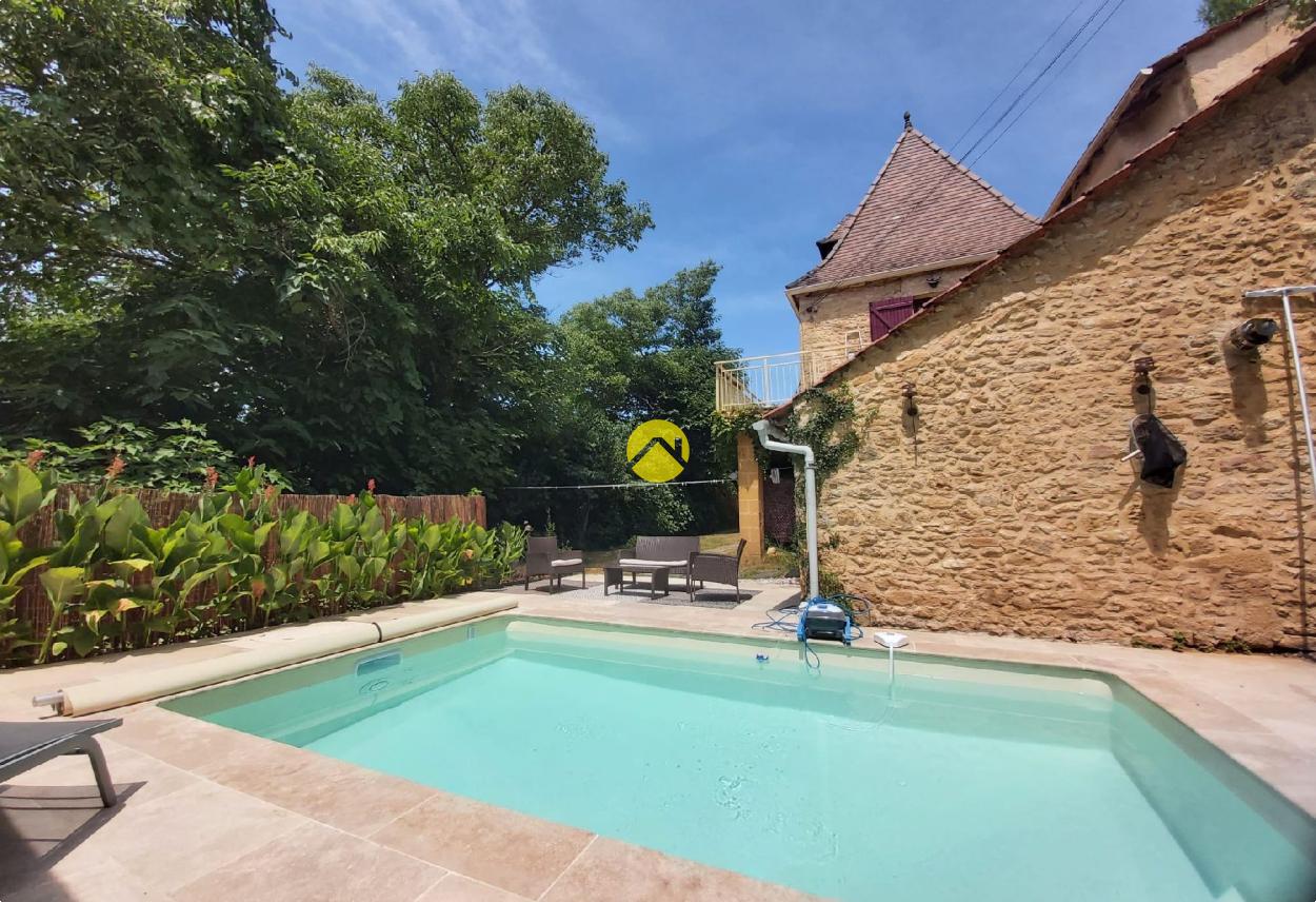 Maison 8 pièces 202 m² · à Calès · 202 m² · 388 000 €
