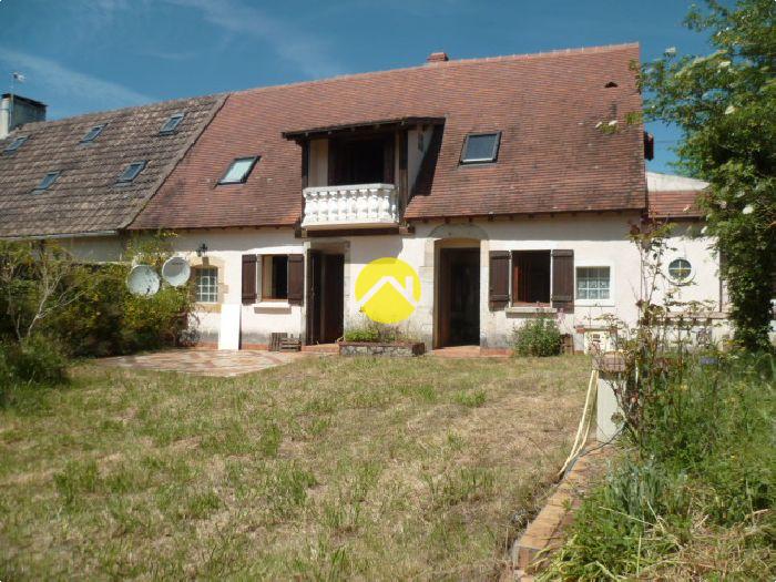 Maison 6 pièces 125 m² · à St Amand-Montrond · 125 m² · 62 500 €