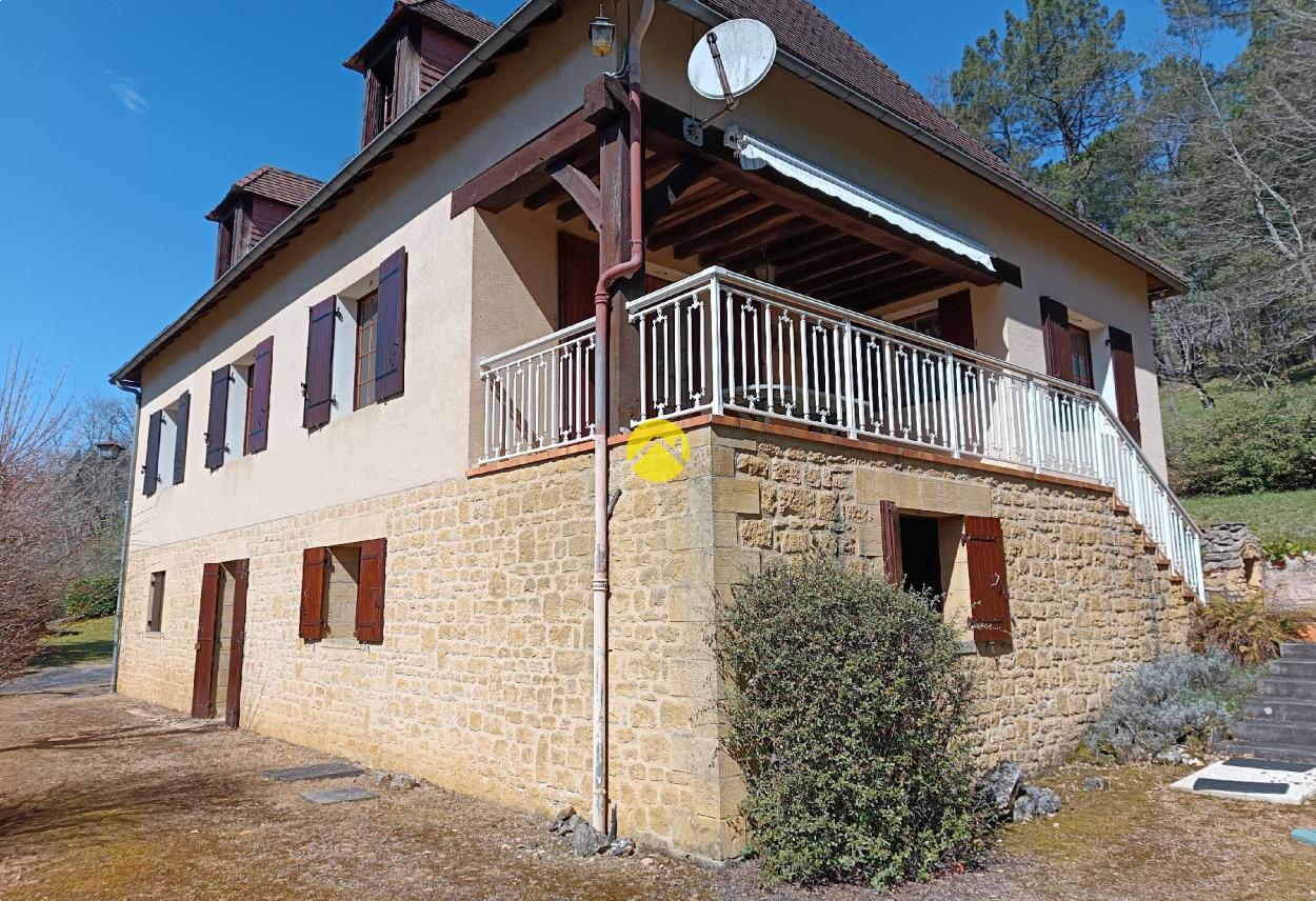 Maison 7 pièces 142 m² · à Le Buisson-de-Cadouin · 142 m² · 275 000 €