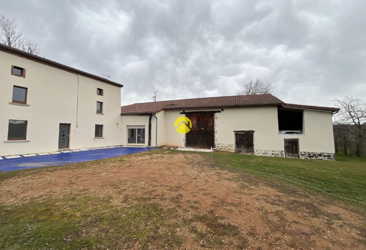 Maison 7 pièces 215 m² · à Paslieres · 215 m² · 376 200 €