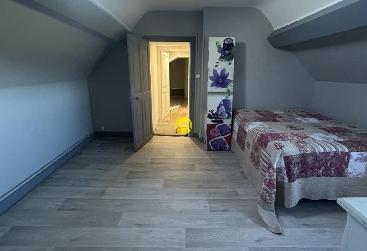 Maison 8 pièces 204 m² à Souvigny, photo 2