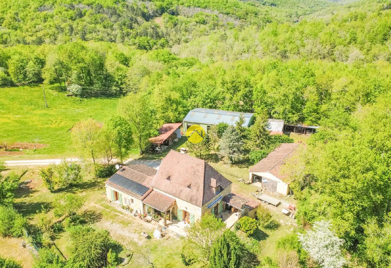 Maison 9 pièces 215 m² · à Meyrals · 215 m² · 520 000 €