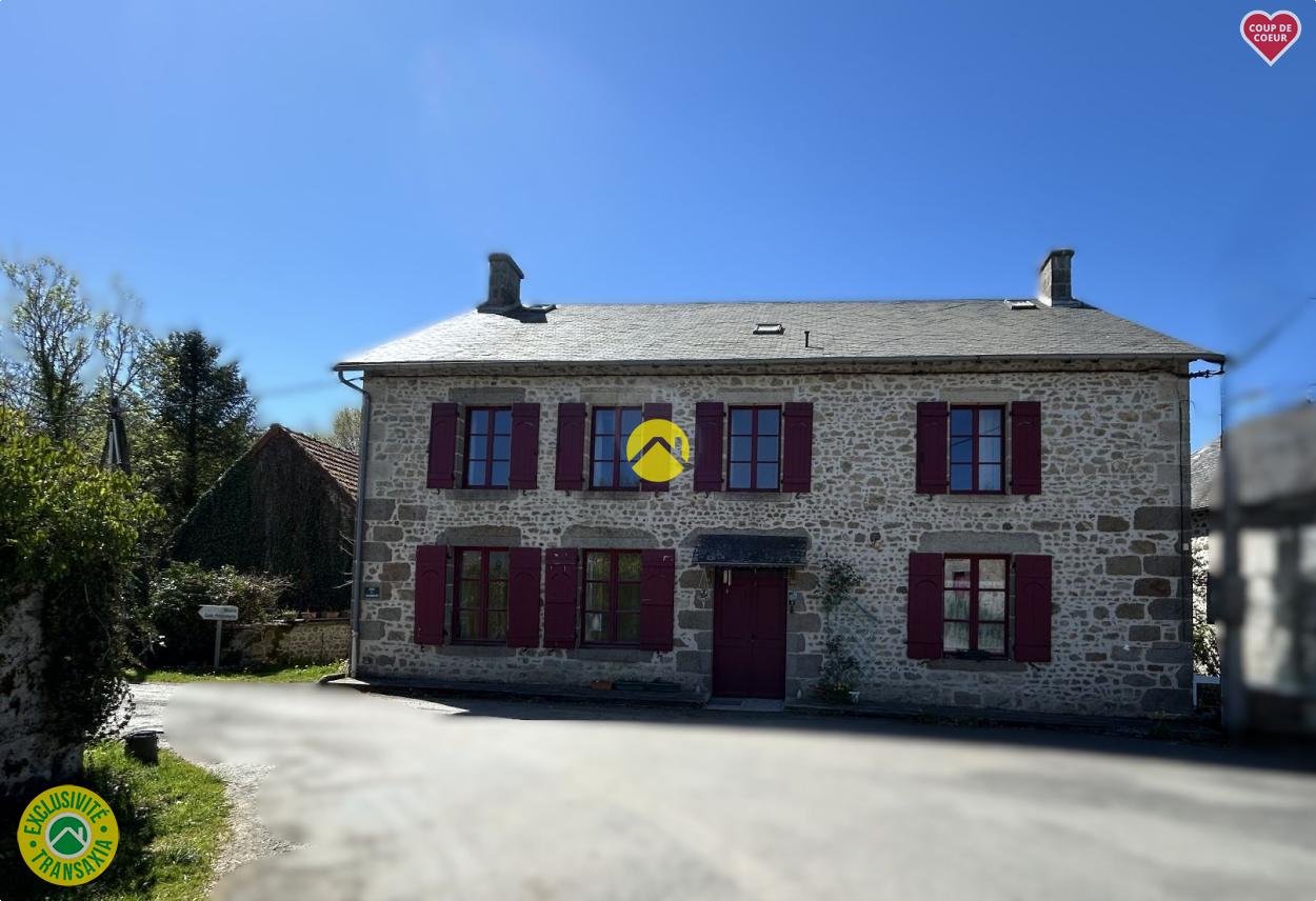 ANCIENNE MAISON EN PIERRE ET PARC