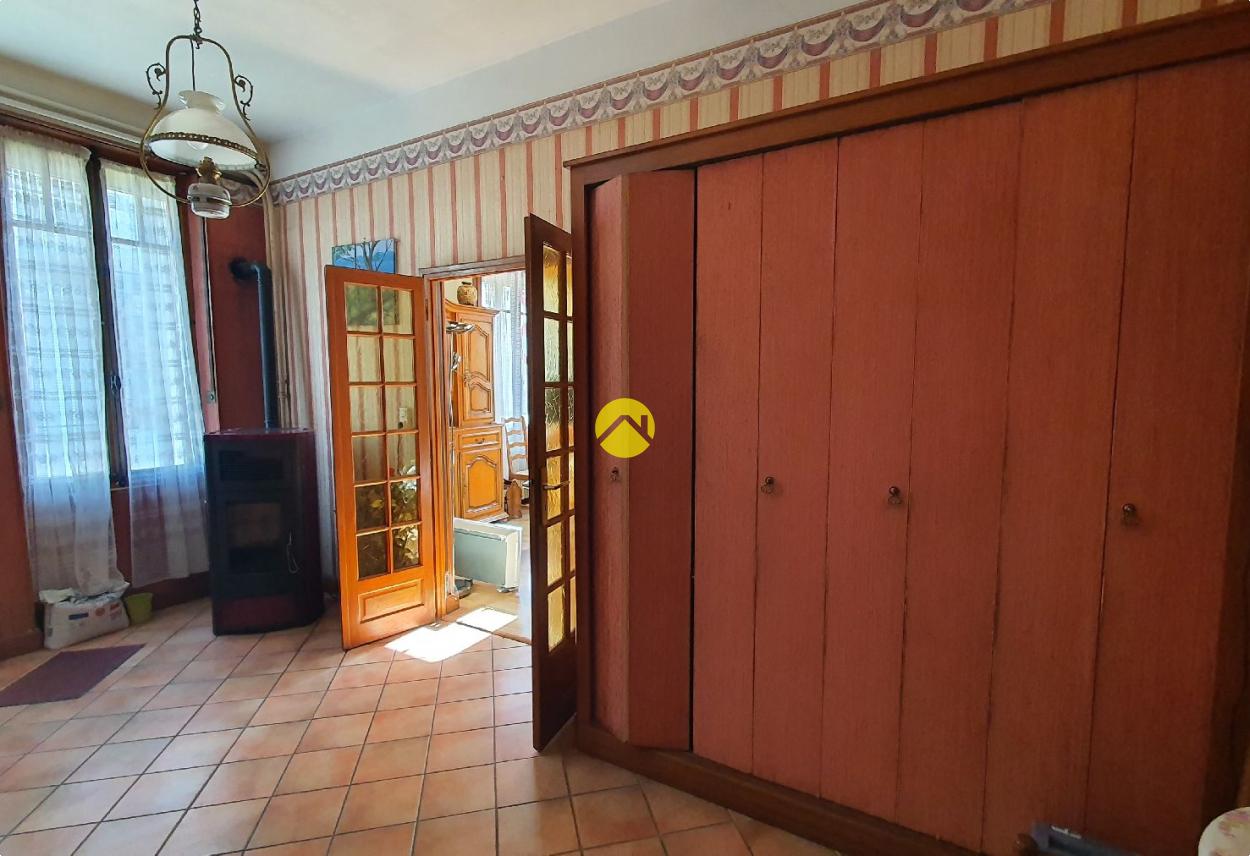 Maison 8 pièces 155 m² à Auzances, photo 4
