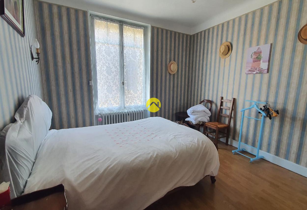 Maison 8 pièces 155 m² à Auzances, photo 13