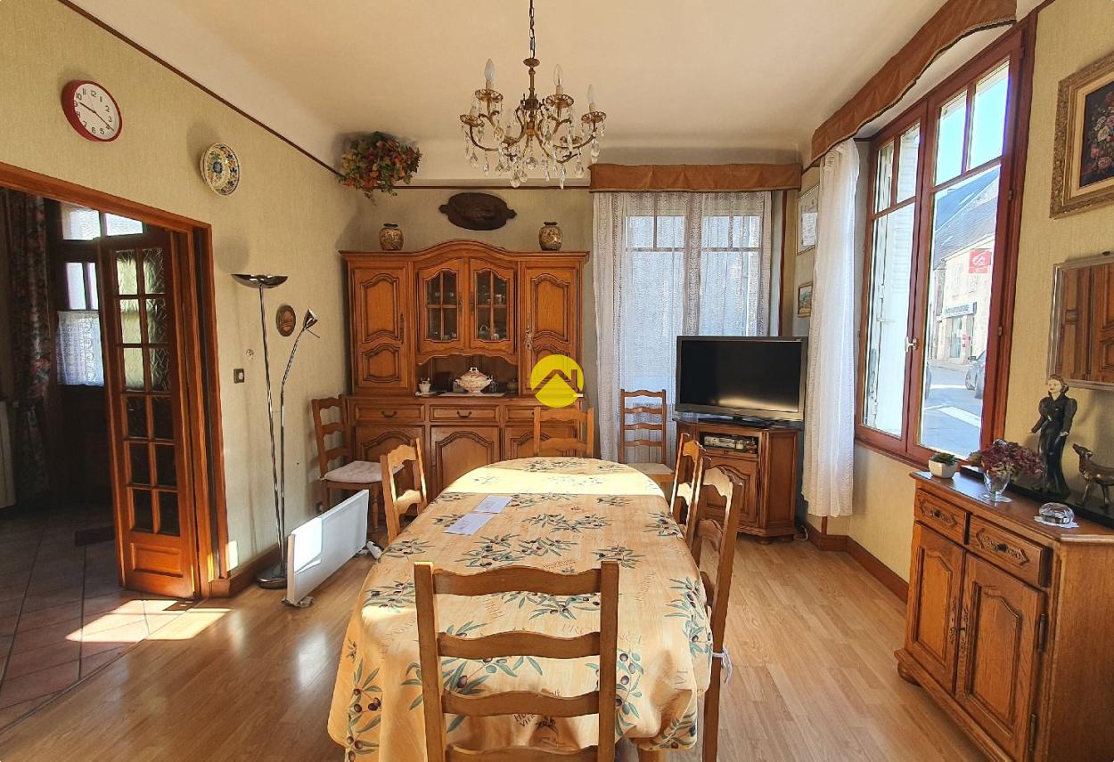 Maison 8 pièces 155 m² à Auzances, photo 3