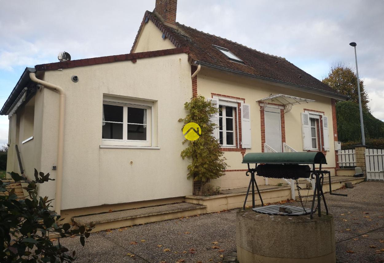 Maison 2 pièces 58 m² · à Champcevrais · 58 m² · 65 000 €