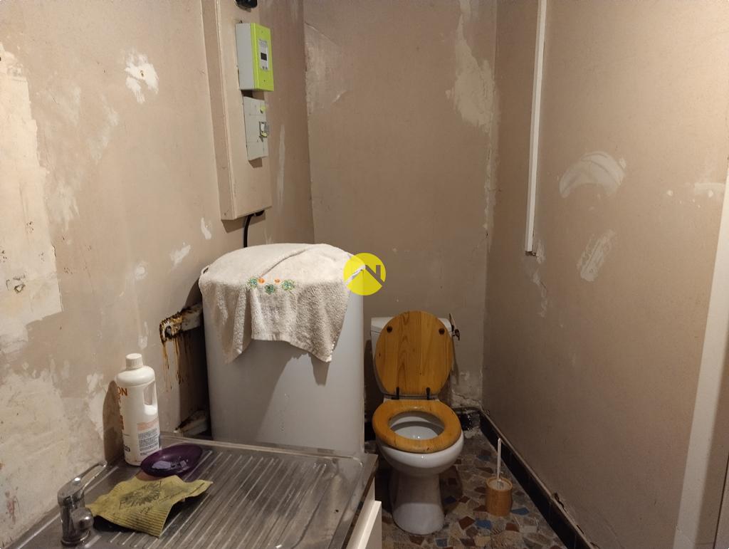 Immeuble 1 pièce 36 m² à Lurcy-Lévis, photo 5