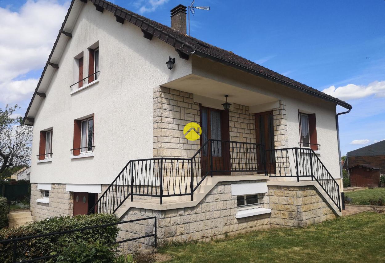 Maison 5 pièces 108 m² à Bléneau, photo 2
