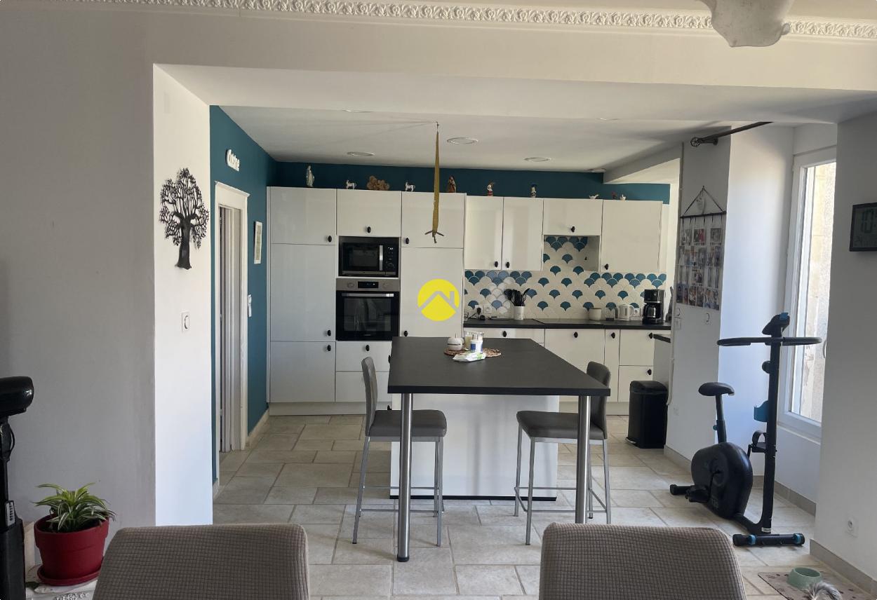 Maison 5 pièces 128 m² · à Blet · 128 m² · 151 200 €