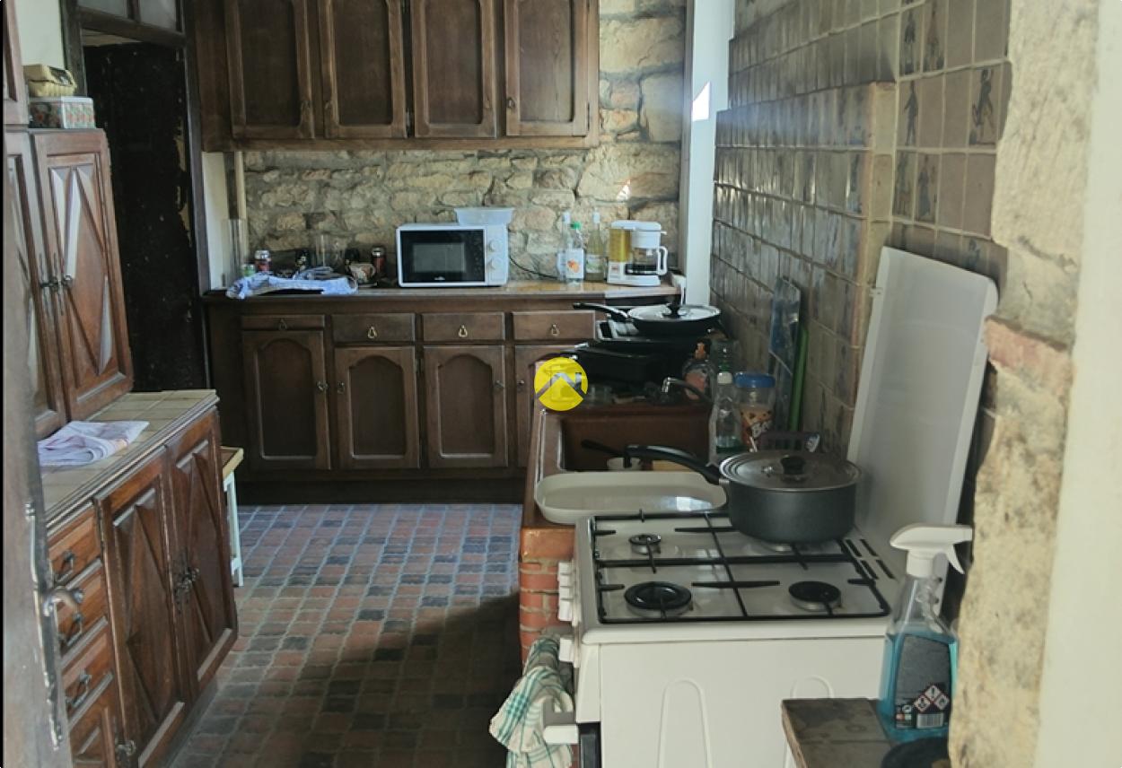 Maison 6 pièces 207 m² à Lurcy Levis, photo 2