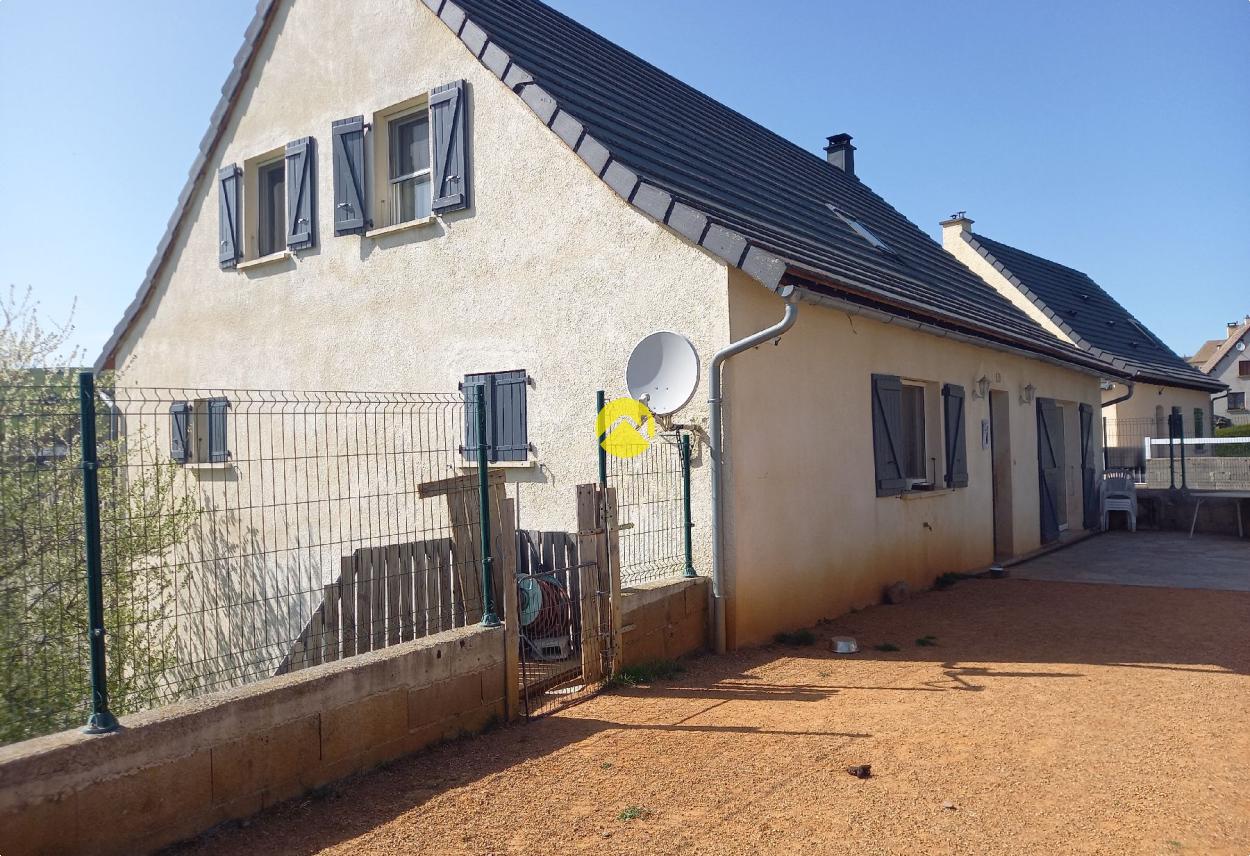Maison 7 pièces 150 m² à Massiac, photo 2