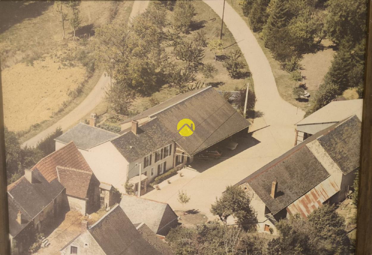 Maison 7 pièces 212 m² · à Saint-Martin-d'Auxigny · 212 m² · 240 000 €