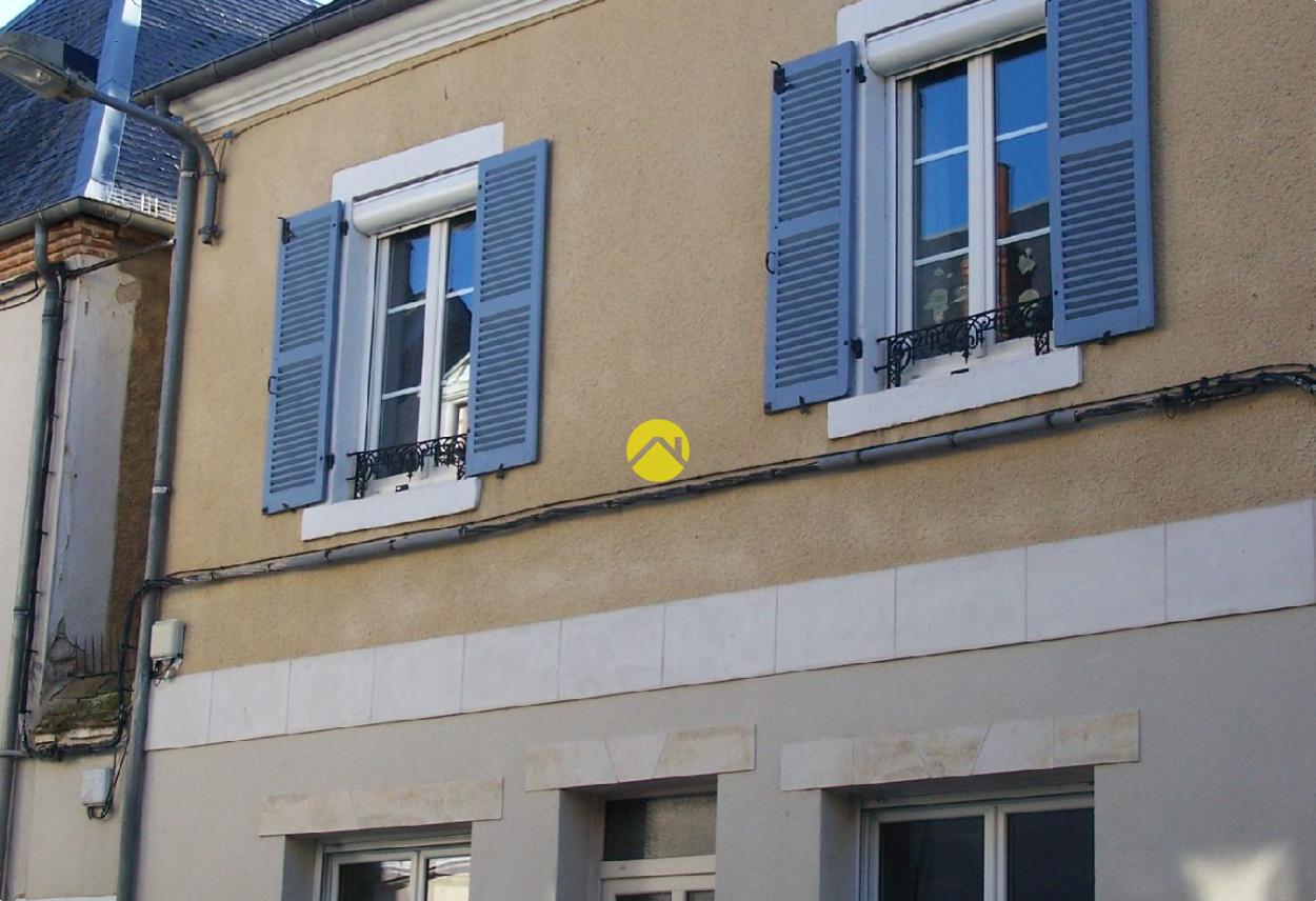 Maison 6 pièces 215 m² · à Saint Florent sur Cher · 215 m² · 121 900 €