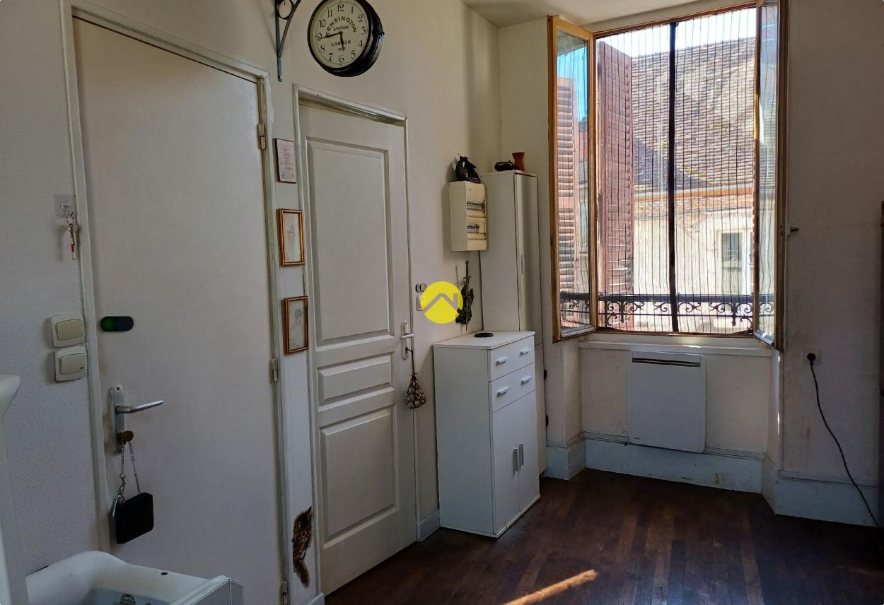 Appartement 6 pièces 130 m² à Charost, photo 3