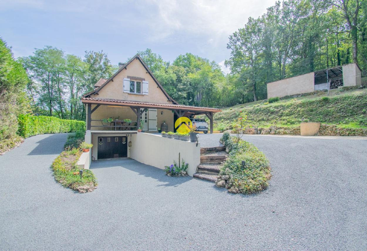 Maison 6 pièces 115 m² · à Le-Buisson-de-Cadouin · 115 m² · 233 200 €