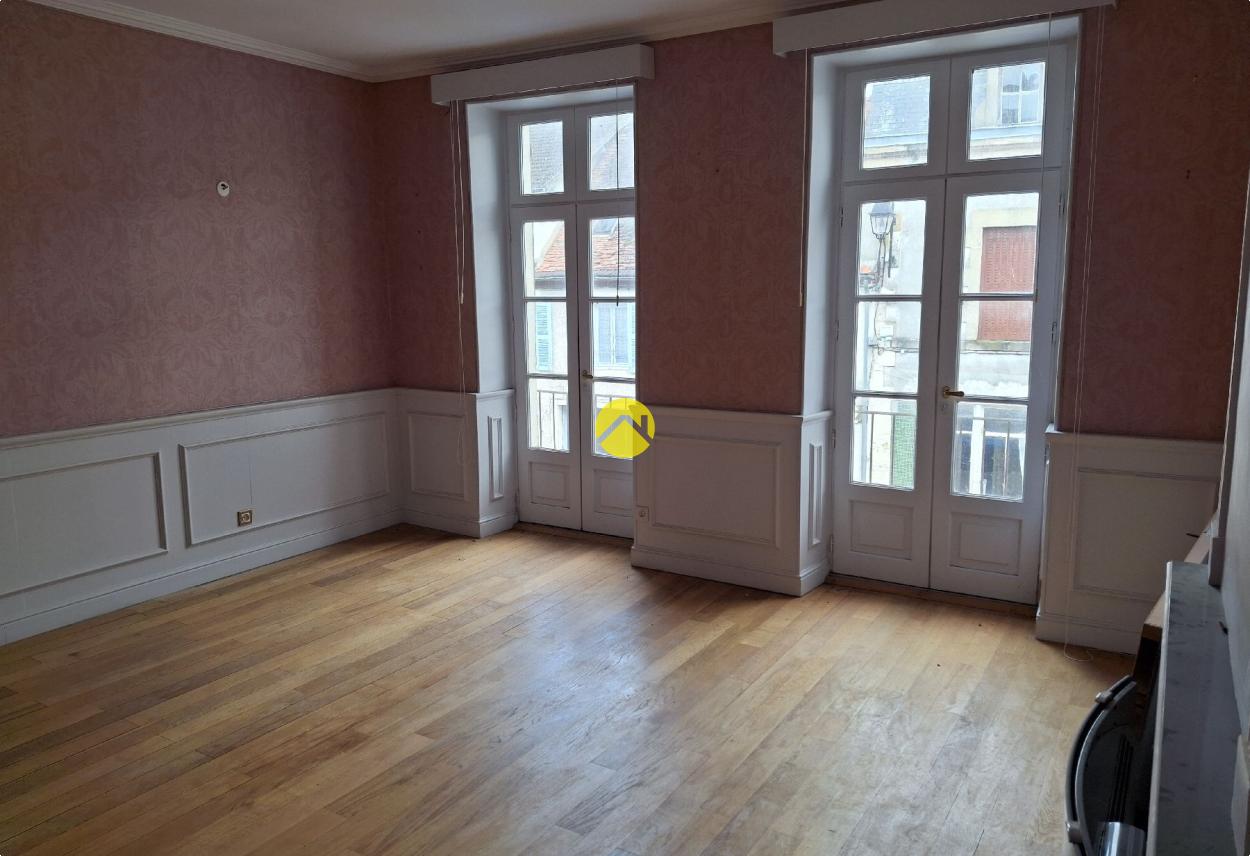Maison 7 pièces 124 m² à Lurcy Levis, photo 3