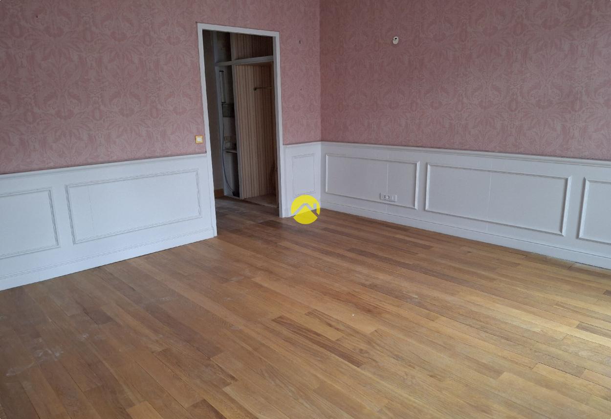 Maison 7 pièces 124 m² à Lurcy Levis, photo 4