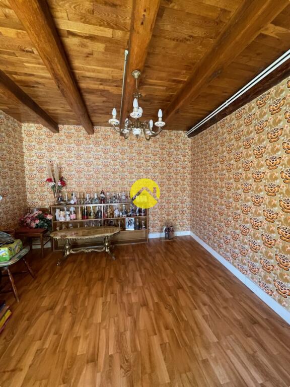 Maison 10 pièces 146 m² à Pierrefort, photo 7