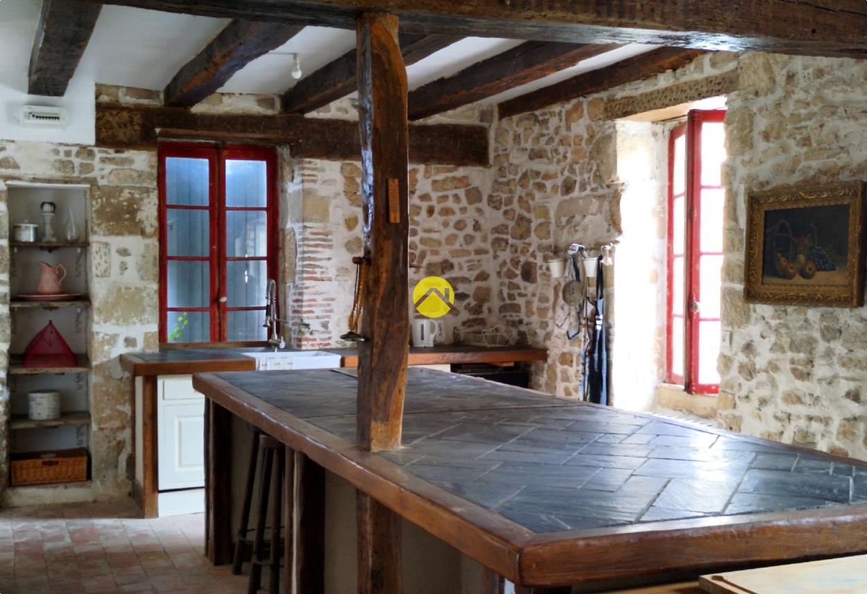 Maison 8 pièces 289 m² à Couleuvre, photo 2