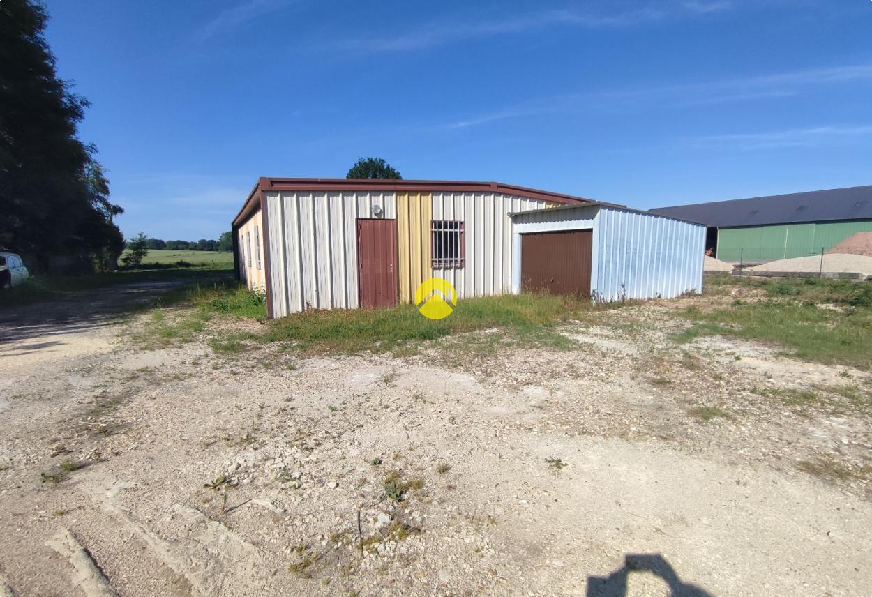 Immeuble 150 m² à Vailly sur Sauldre, photo 3