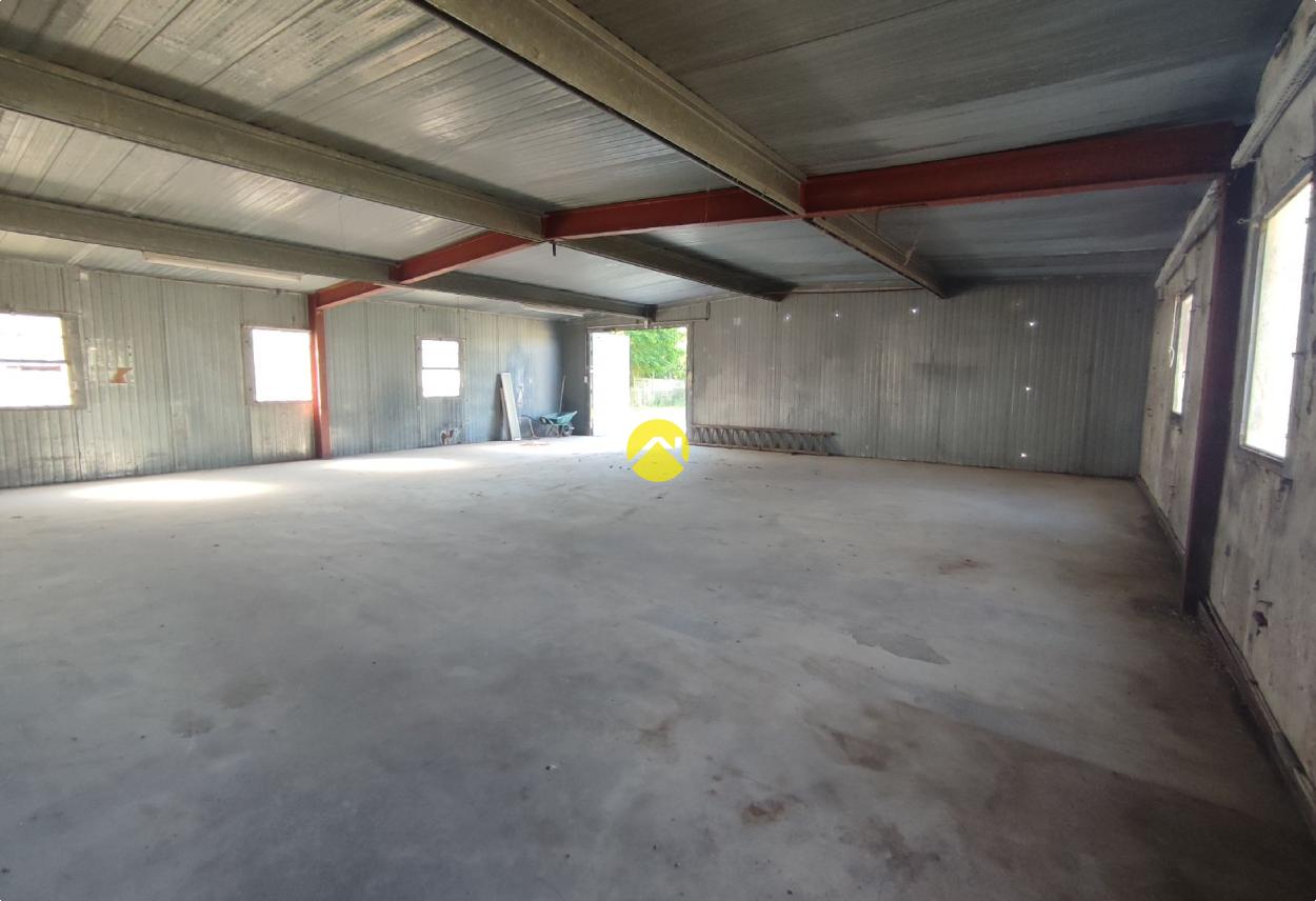 Immeuble 150 m² · à Vailly sur Sauldre · 150 m² · 65 000 €