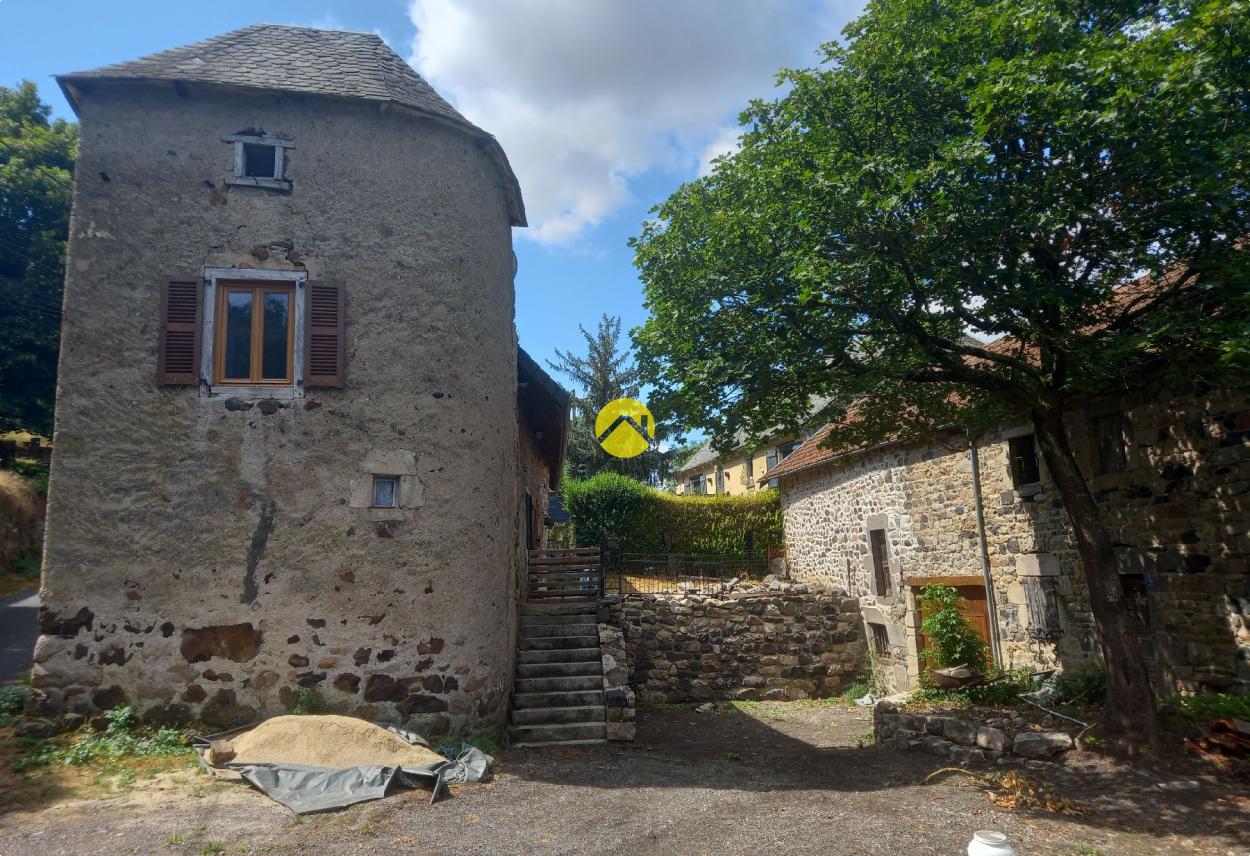Maison 7 pièces 87 m² · à Neussargues-Moissac · 87 m² · 136 250 €