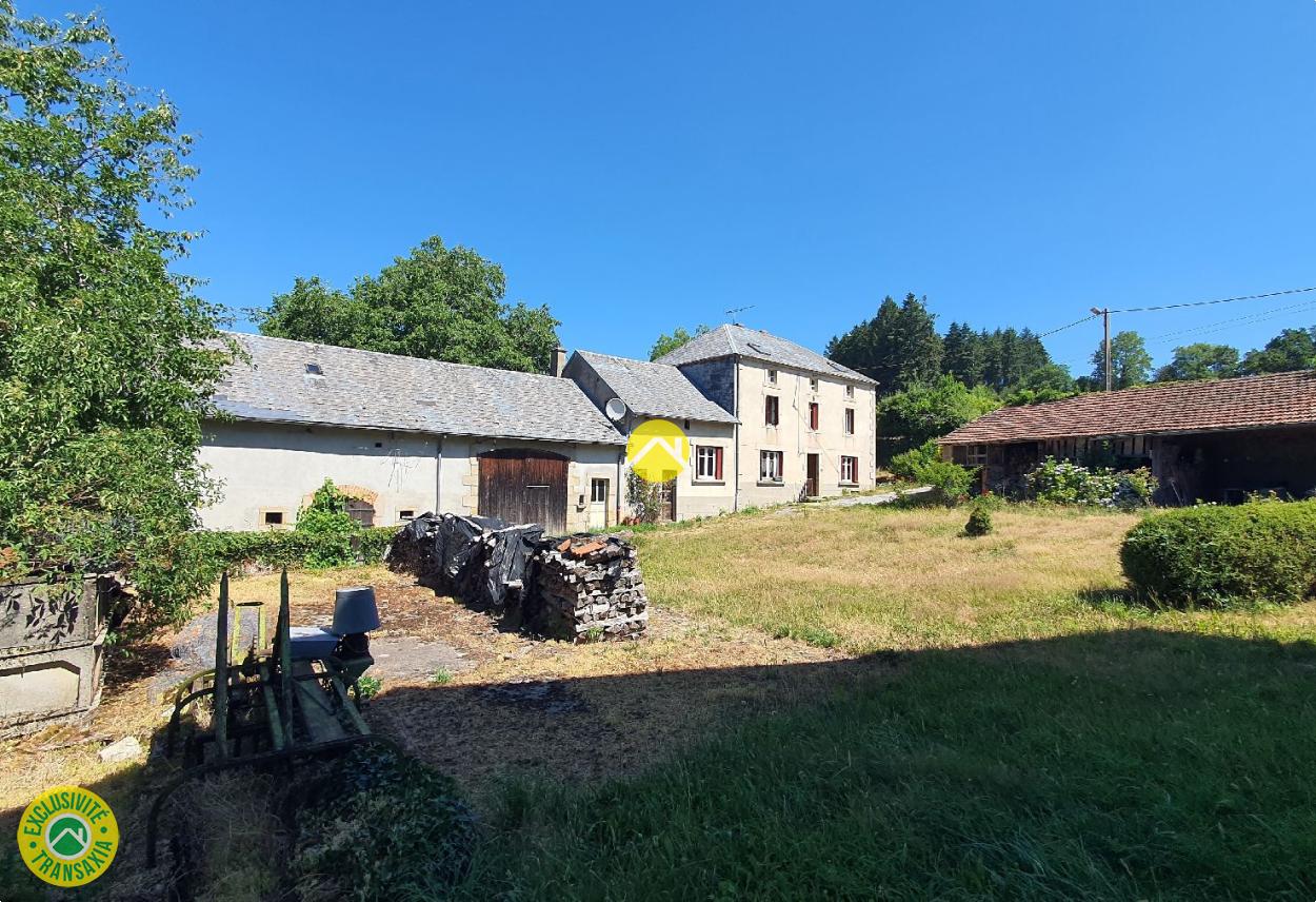 Maison familiale avec dépendances