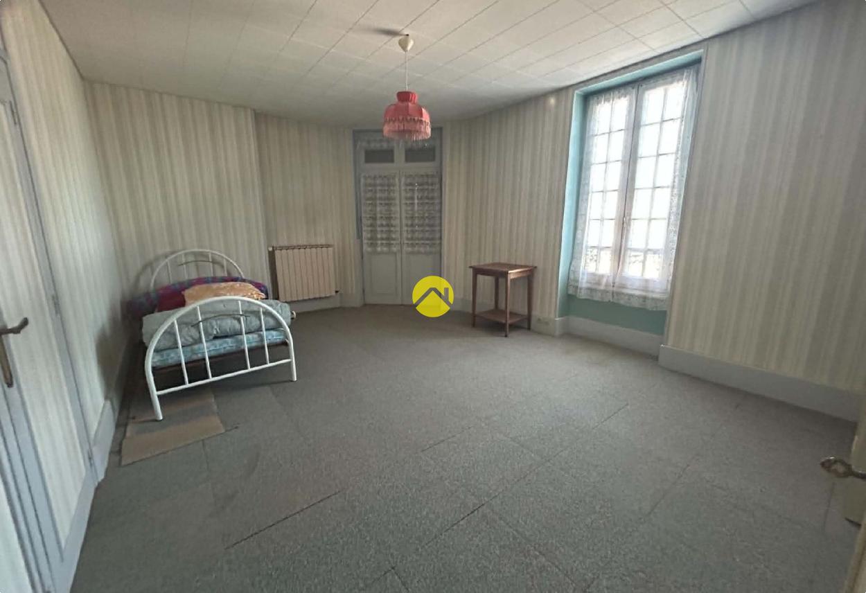 Maison 5 pièces 120 m² à Saint-Léopardin-d'Augy, photo 12