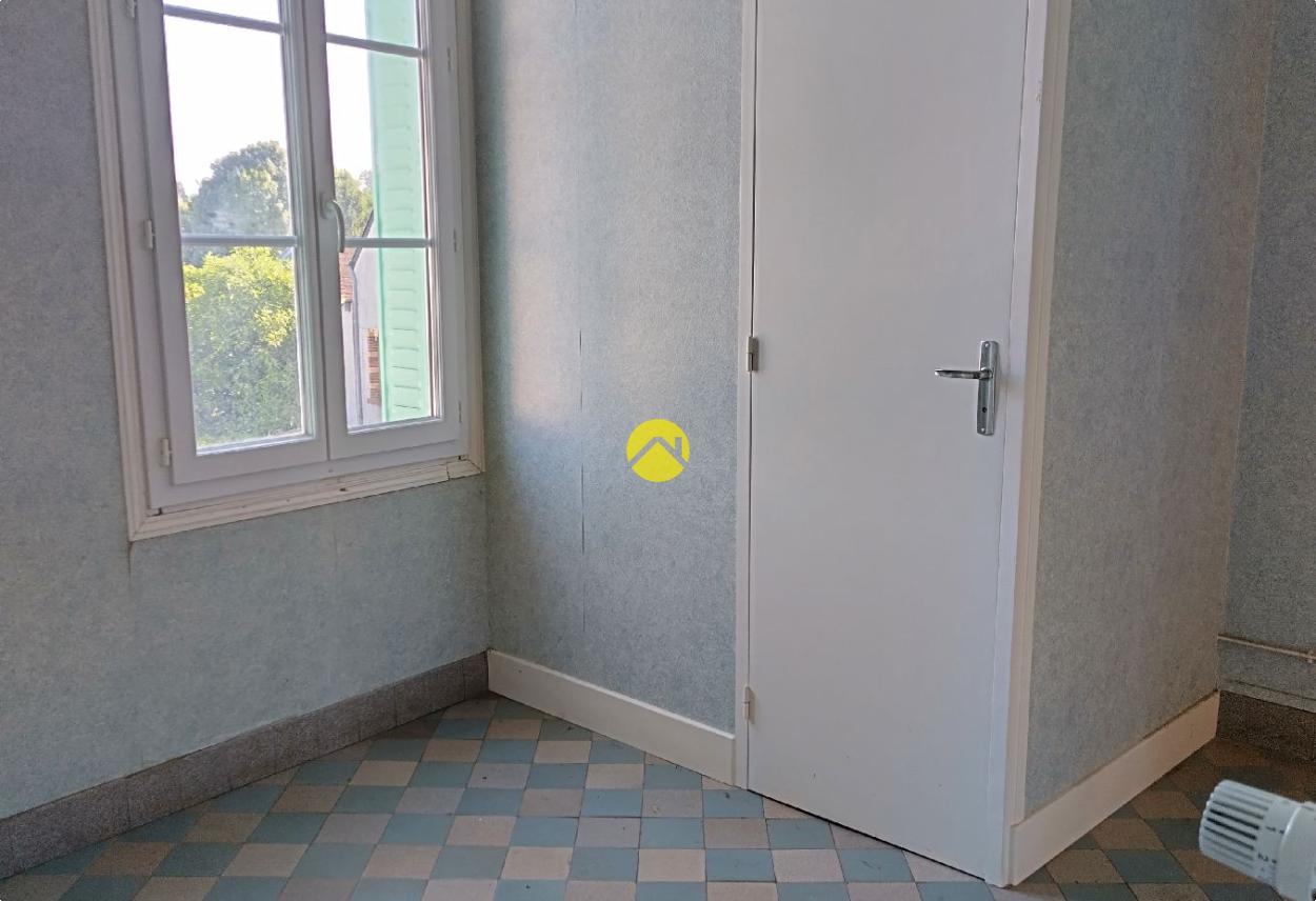 Maison 5 pièces 82 m² à Vatan, photo 9