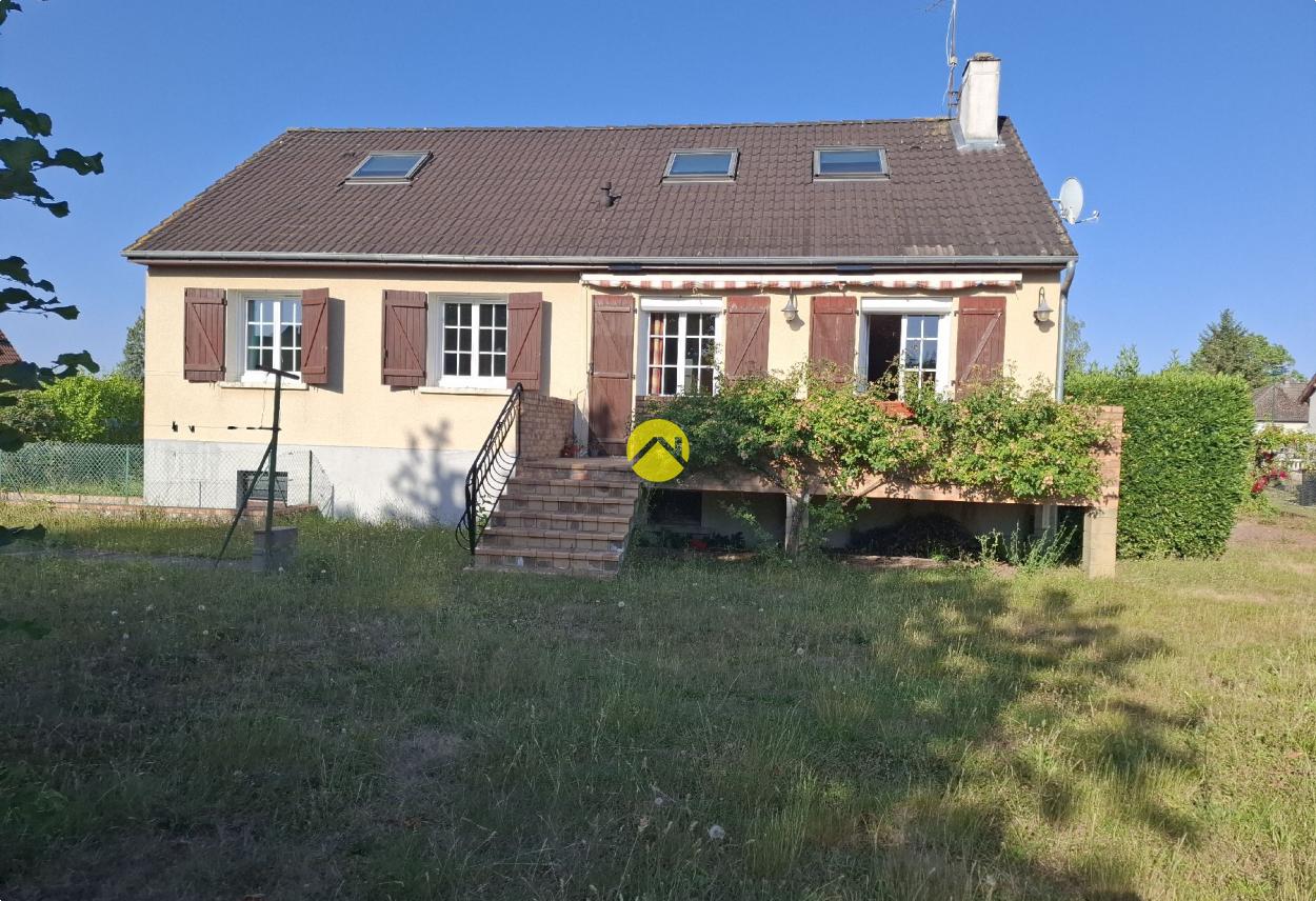 Maison 10 pièces 135 m² · à Trouy · 135 m² · 245 000 €