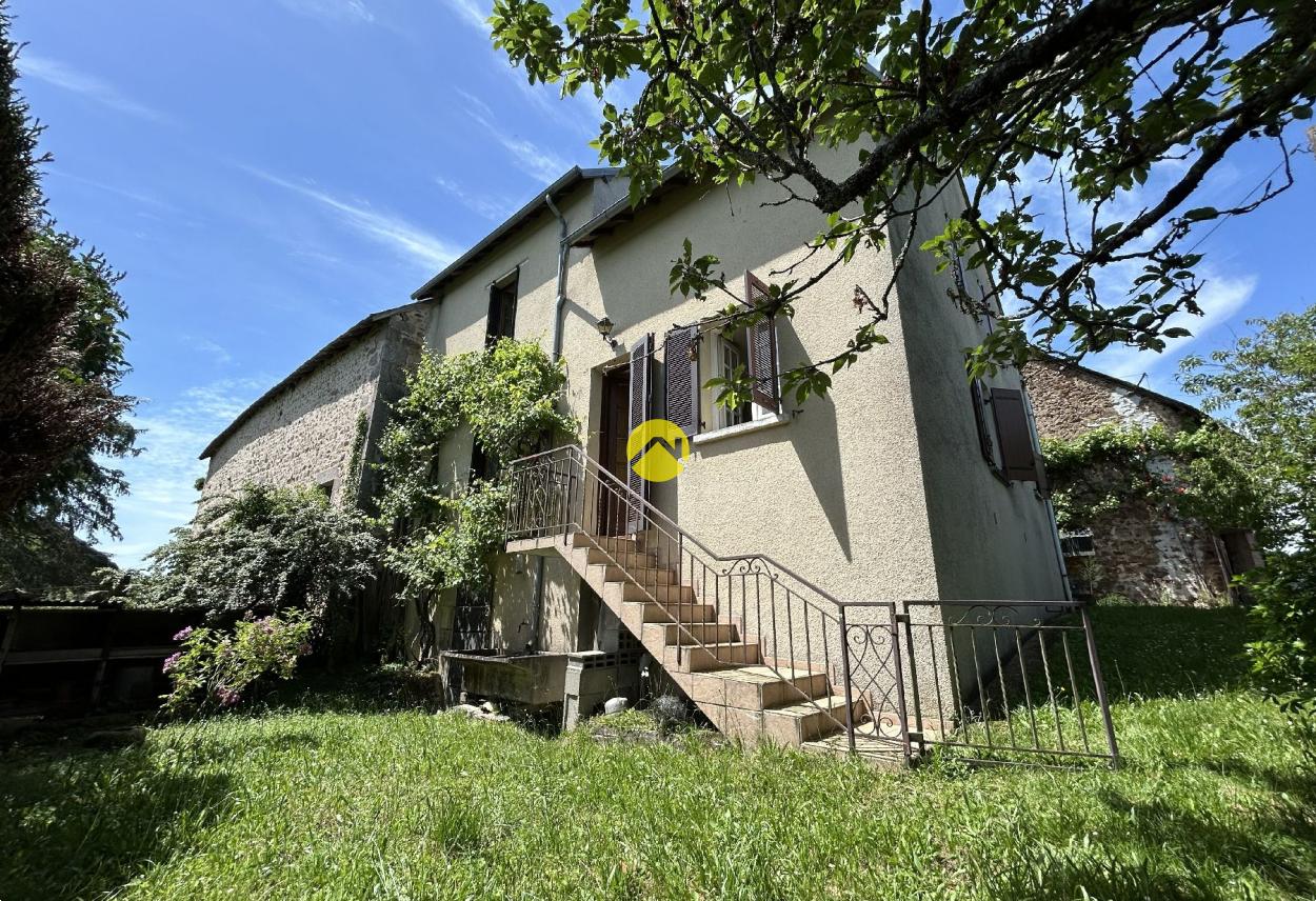 Maison 4 pièces 110 m² · à Le Grand-Bourg · 110 m² · 82 500 €