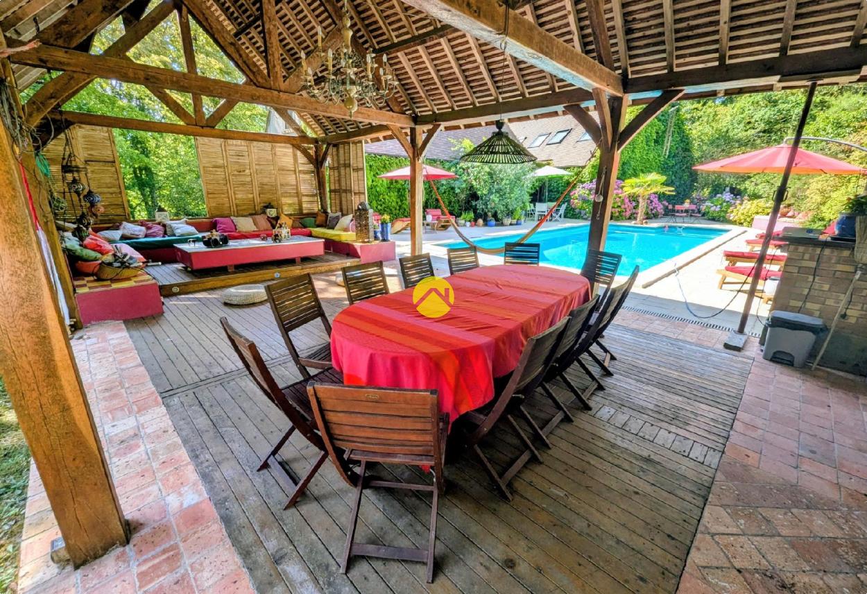 Maison 9 pièces 267 m² · à Bourges · 267 m² · 550 000 €
