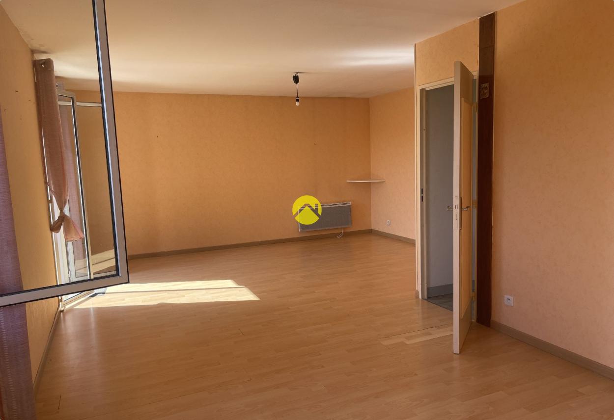 Maison 5 pièces 108 m² à Avord, photo 2