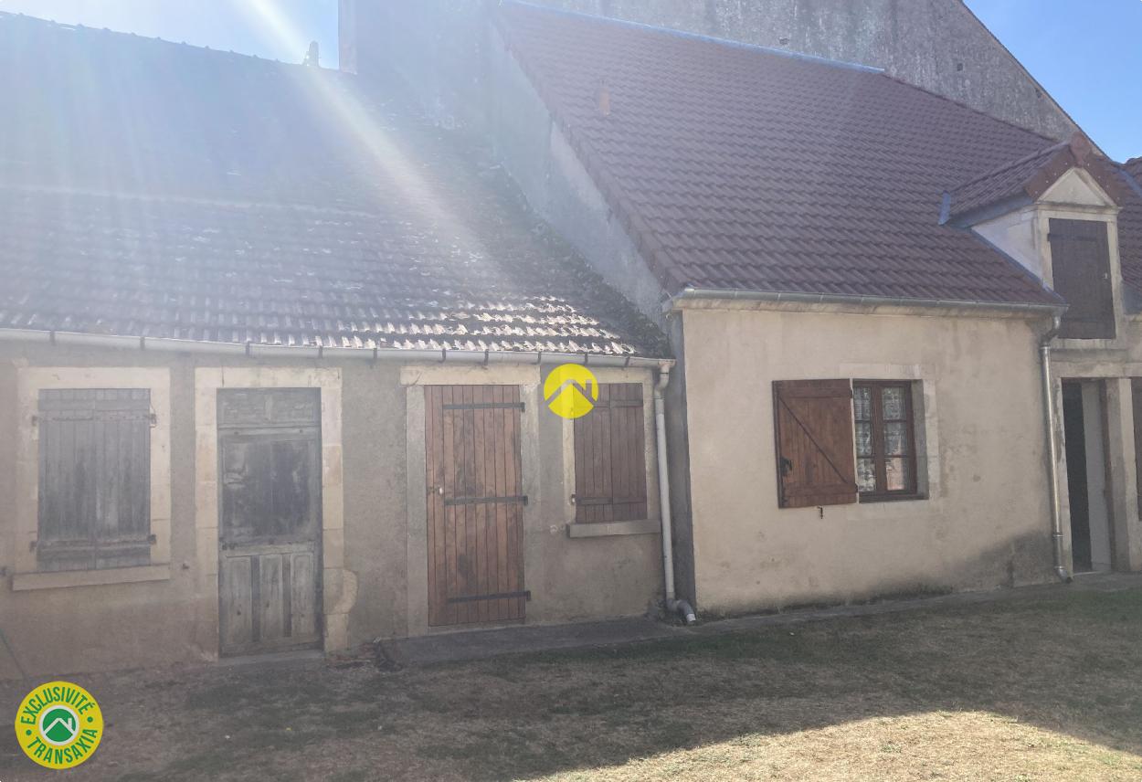 MAISON DE 3 PIECES AVEC GRANGE