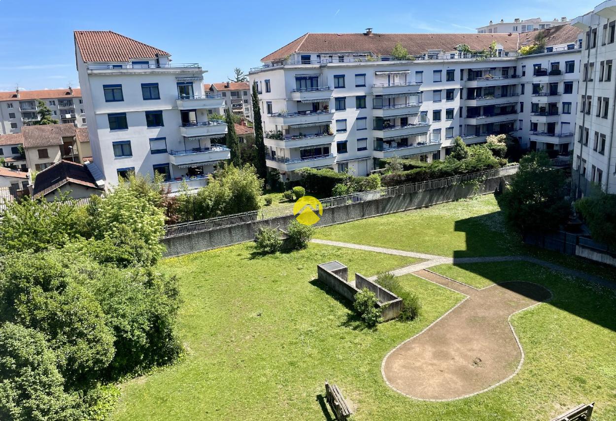 Appartement 3 pièces 70 m² · à Villeurbanne · 70 m² · 329 000 €