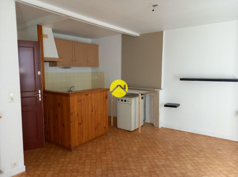 Appartement 10 pièces 151 m² à Pierrefort, photo 11
