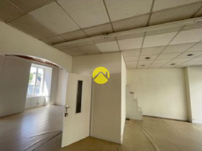 Appartement 11 pièces 111 m² à Pierrefort, photo 16