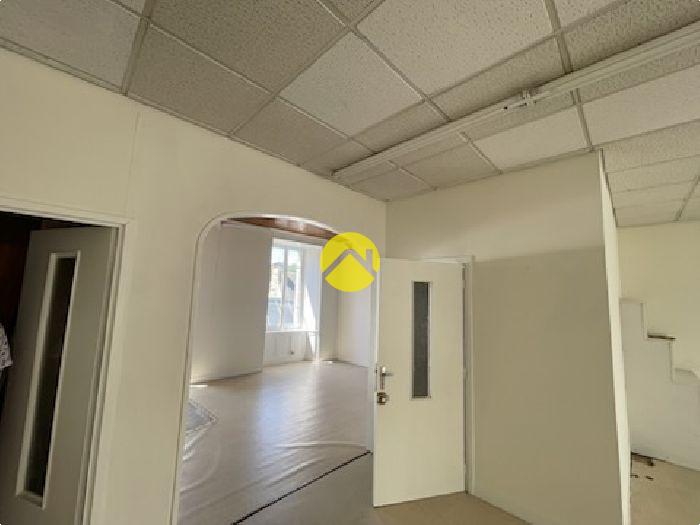 Appartement 11 pièces 111 m² à Pierrefort, photo 18