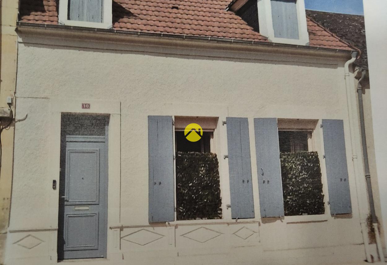 Maison 4 pièces 125 m² · à St Amand-Montrond · 125 m² · 141 000 €