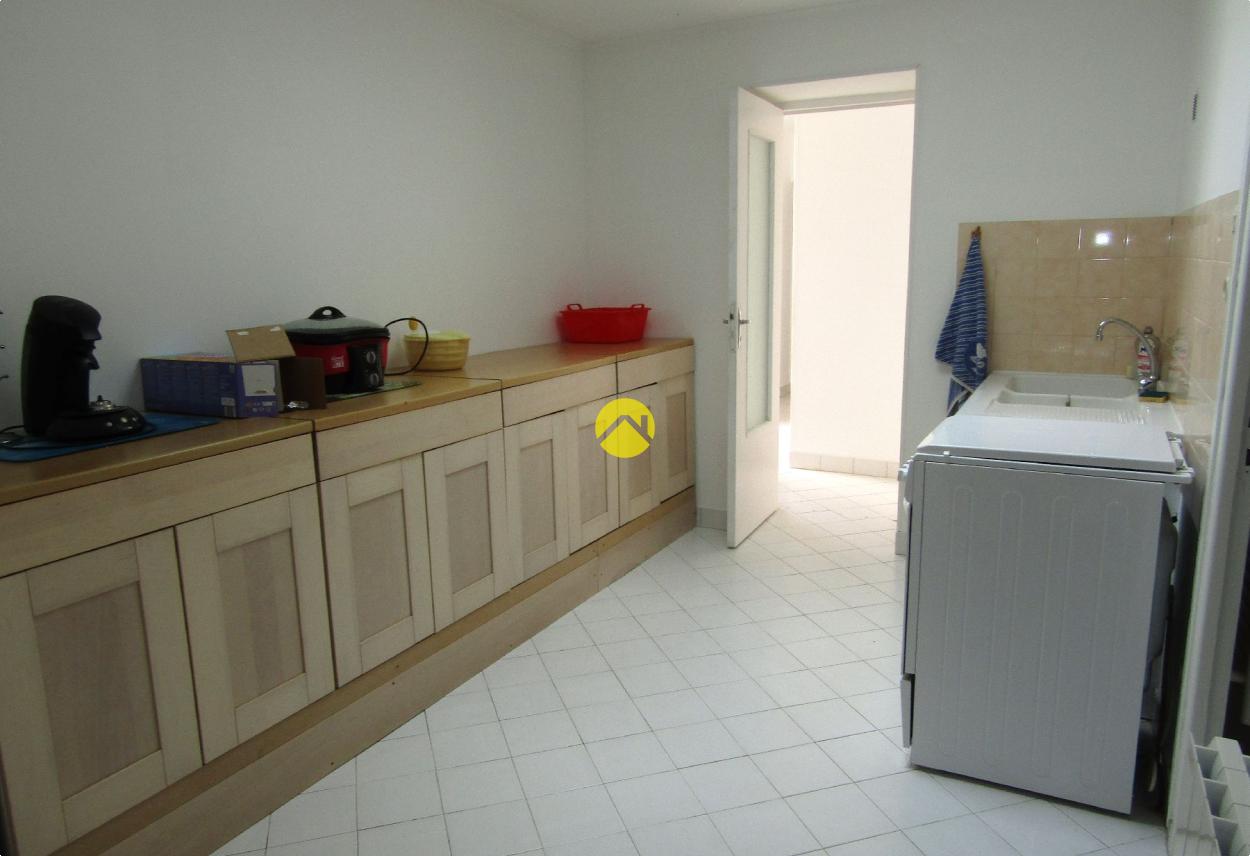 Maison 4 pièces 83 m² à Chisseaux, photo 4