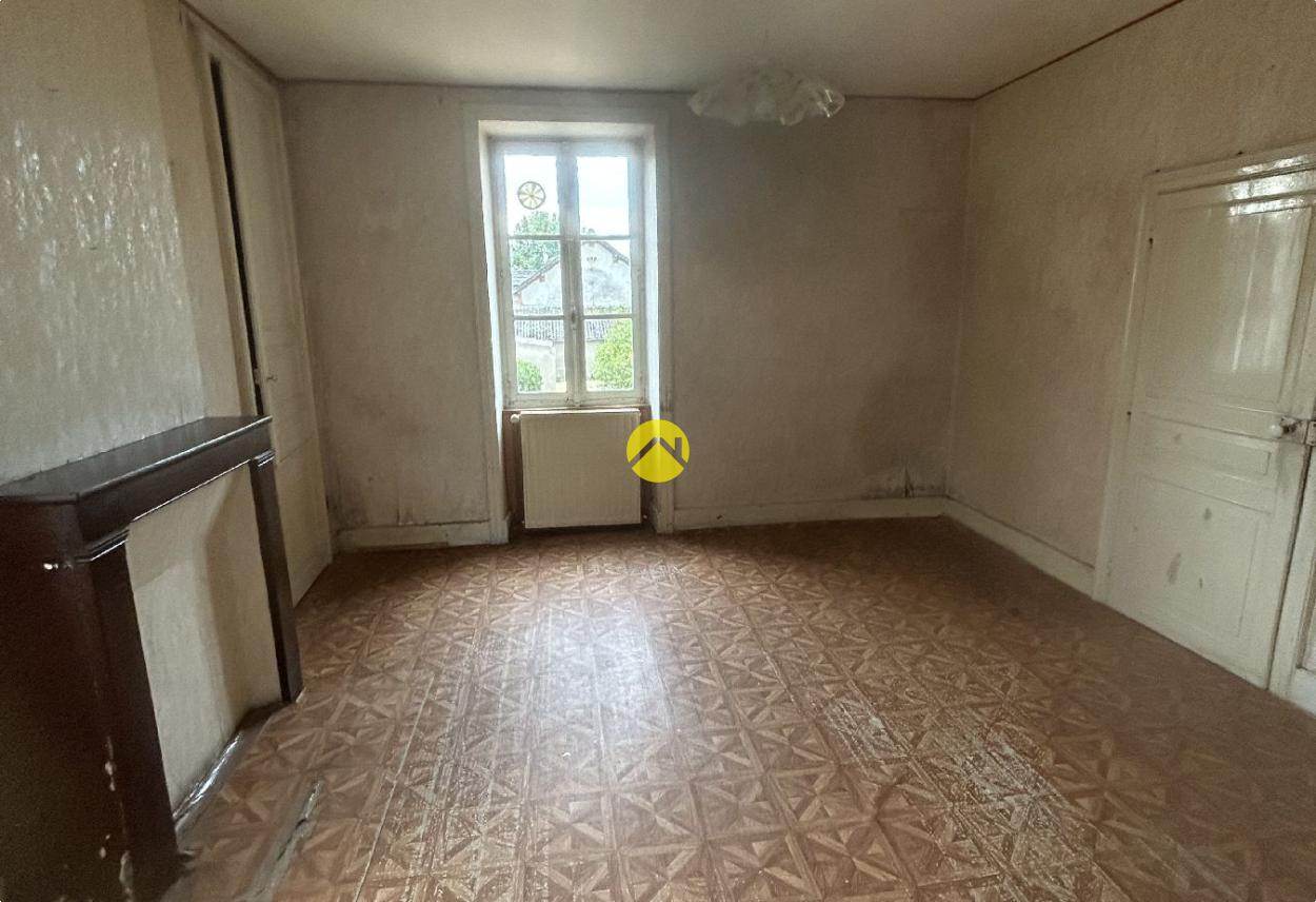 Maison 5 pièces 90 m² à Montmarault, photo 9
